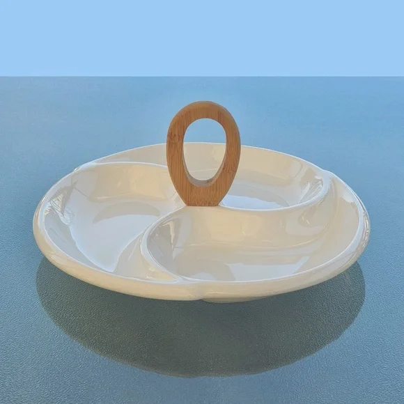 Brandani Porcelain Round Divided Serving Dish with a Bamboo Handle - Picture 2 of 8